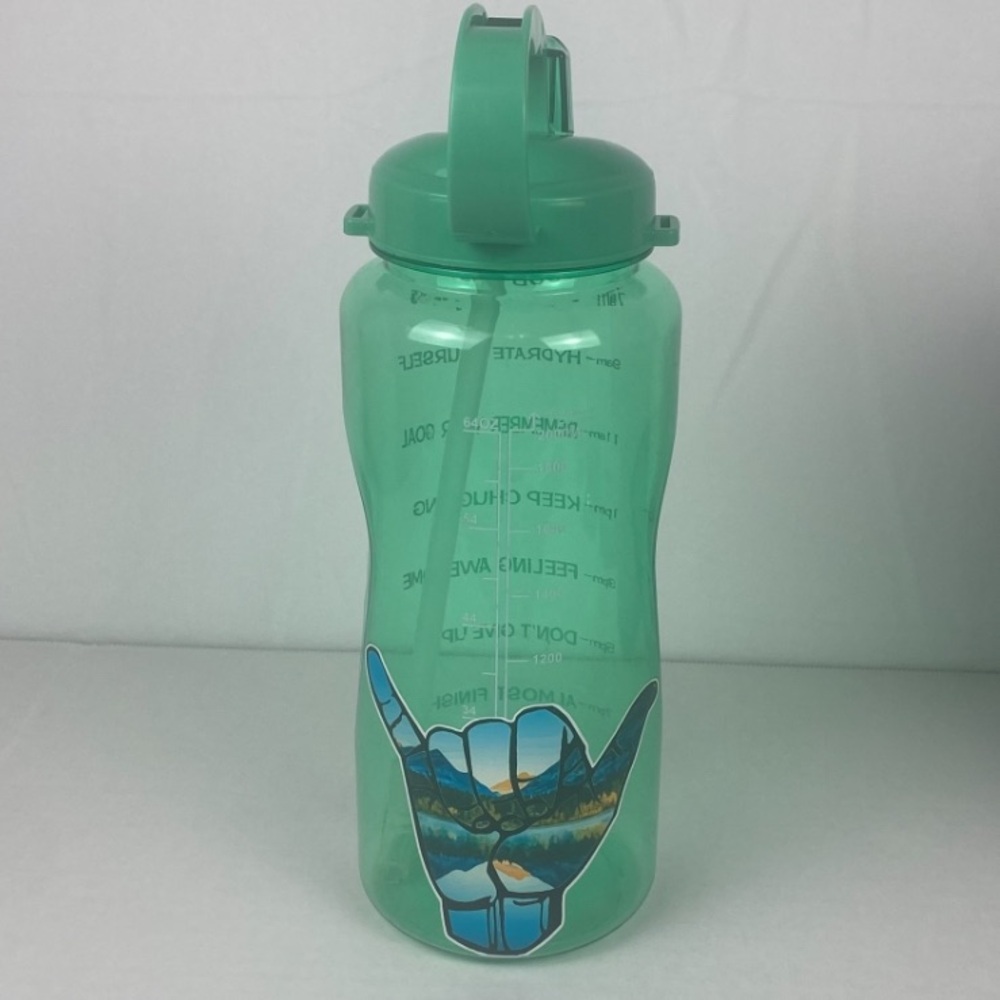 🌺 3/$25 🌺 Venture Pal 64oz Motivational Hourly Reminder Daily Track Water Bottle